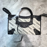 Effortless Premium PU Leather Handbag - Chic Everyday Appeal | Women's Statement Accessory #962 - close-up detail shot (image 3) of designer-inspired handbag