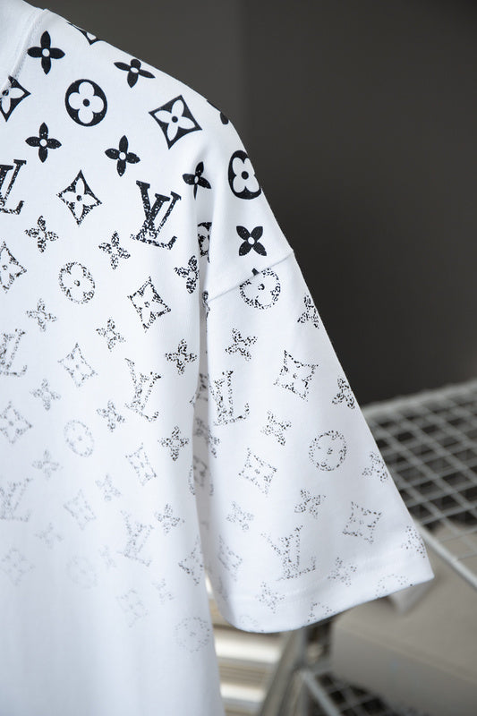 Full styled look of Louis Vuitton cotton t-shirt with signature branding