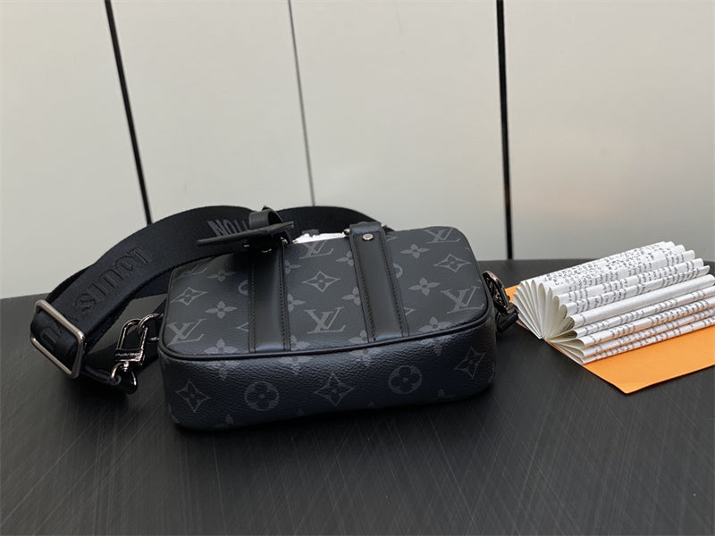  signature everyday bag styled with outfit