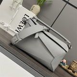  shoulder bag interior and compartment view 27