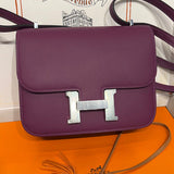 Close-up detail of fluid bag design