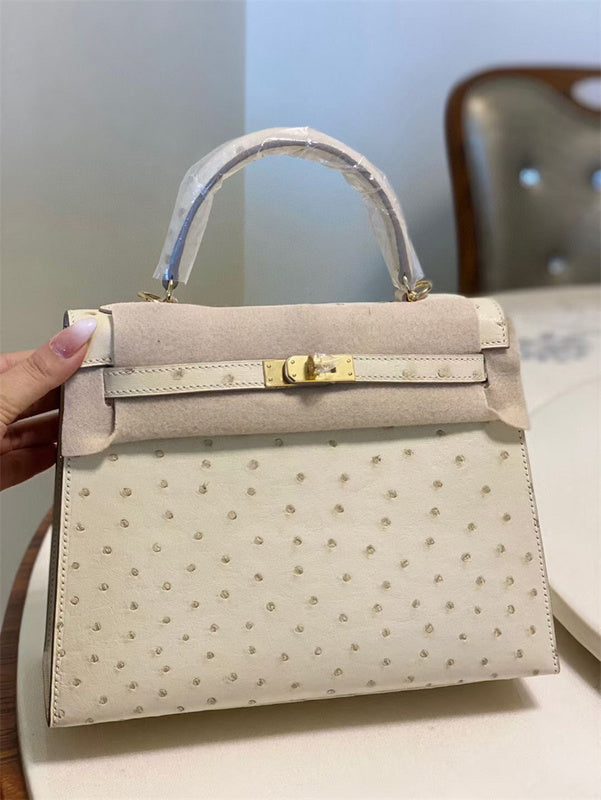  carryall bag interior and compartment view 9
