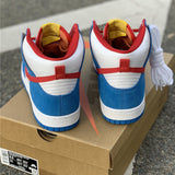 Nike Men's & Women's Premium Low-Top Trainers — Style 205 close-up view