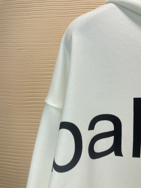 Styling view of Balenciaga luxury piece style No.190