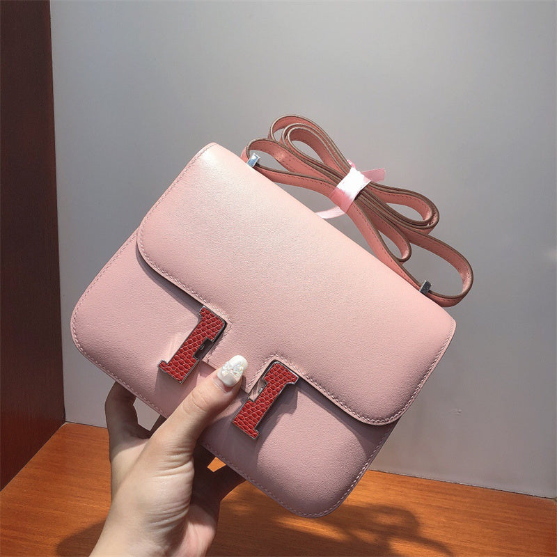  Essential shopper bag front view 7