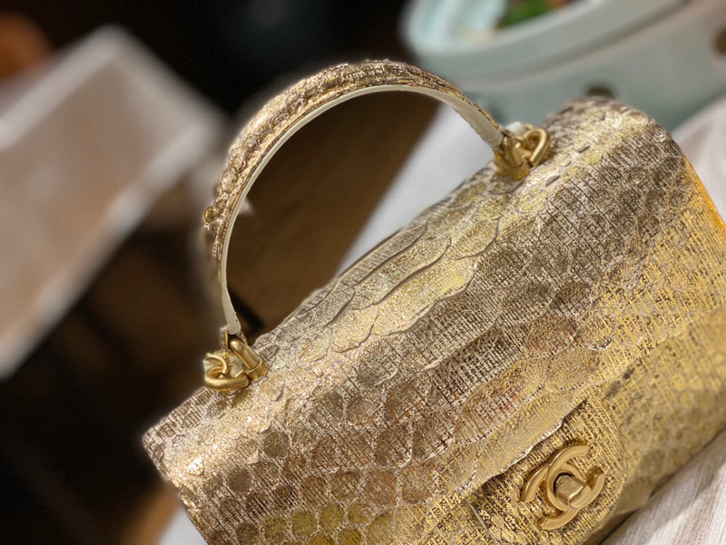  mid purse view 5