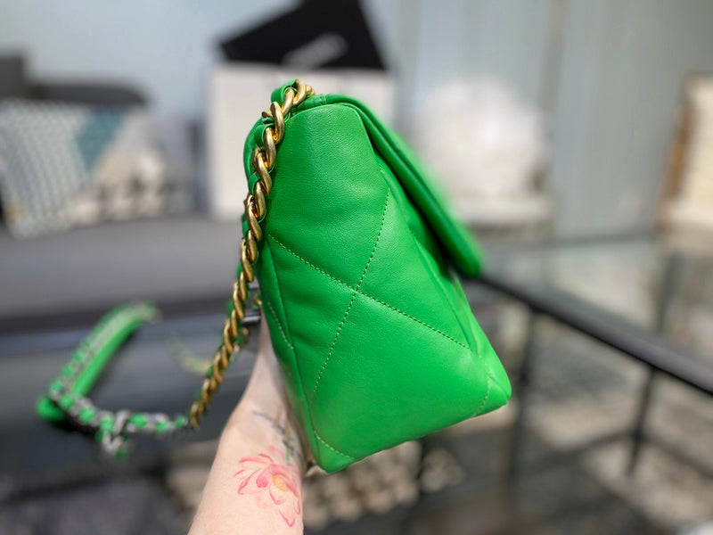  mid purse view 7