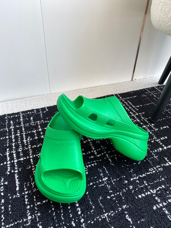 Zivas Charm Effortless Sophistication Designer Sandals (All-Day Wearable Design) – Lifestyle Shot
