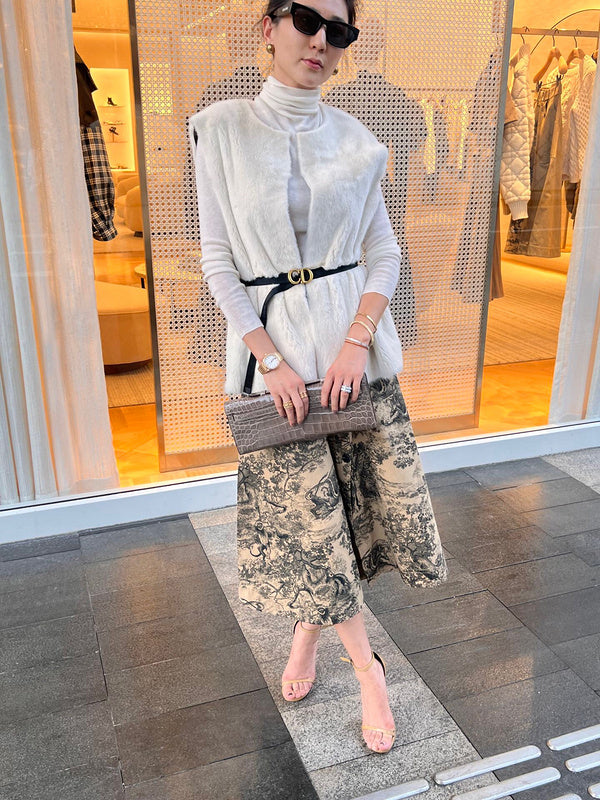 Sophisticated handbag styled for everyday wear
