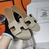 Hermes sandals Style 008 - sole and craftsmanship detail