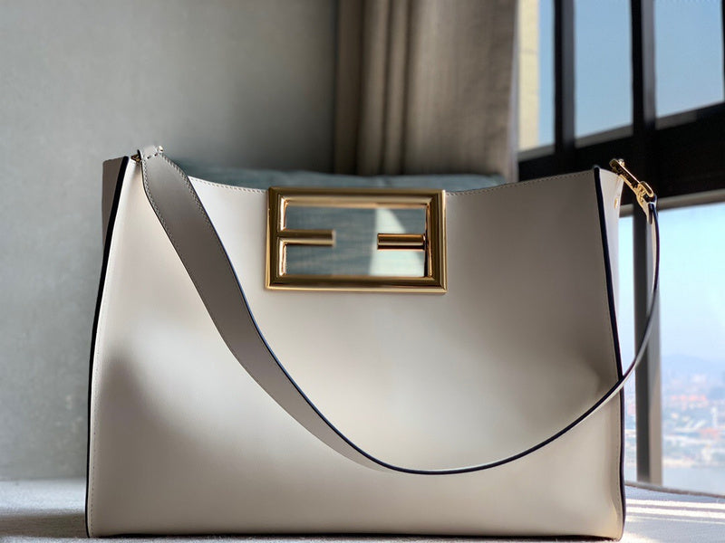 Ziva's Charm handbag – angled view (10cm*20cm*17.5cm)