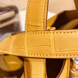  shopper bag interior and compartment view