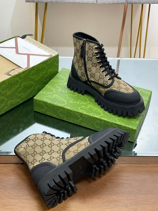 Gucci all-black luxury sneakers view 4 retro runner design