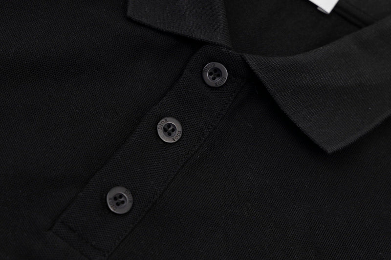 Full styled look of Polo cotton polo shirt with logo-detail design
