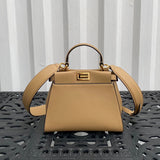 Ziva's Charm handbag – detail view (Standard Size)