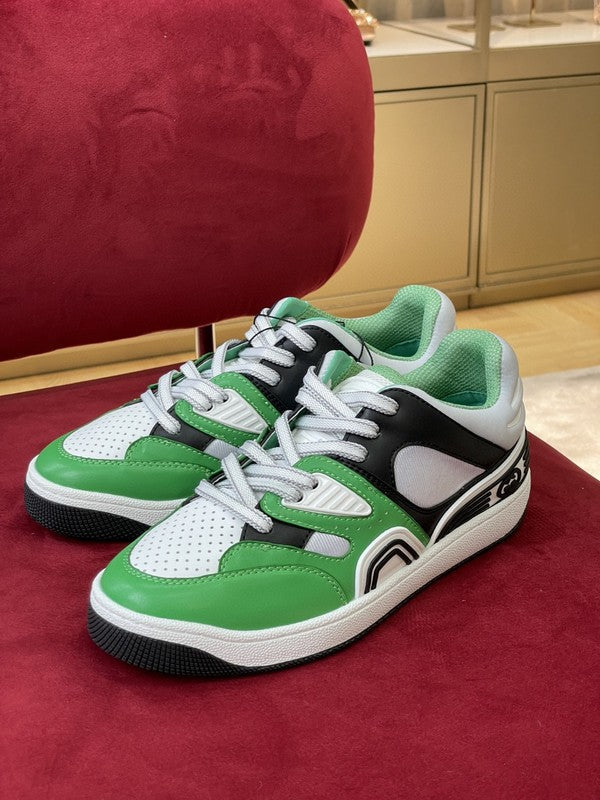 Gucci fresh white-and-black luxury sneakers view 8 streetwear statement look