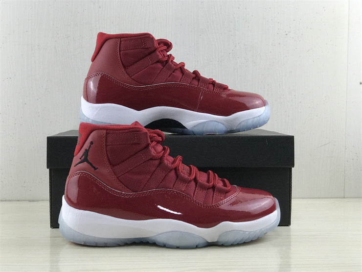 Nike bold contrast luxury sneakers view 11 signature lace-up style