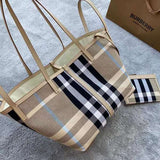Ziva's Charm handbag – detail view (one versatile size)