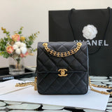  women's handbag, mid design, view 1