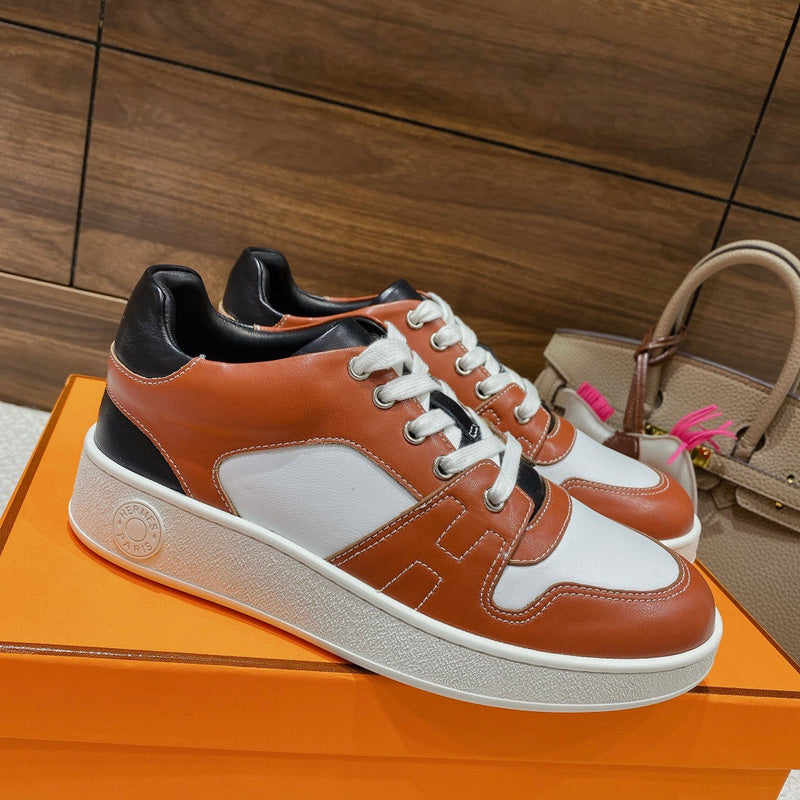 Hermès Tan Pointed-Toe Stiletto Heels - Angled View