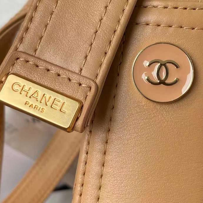 mid purse view 6