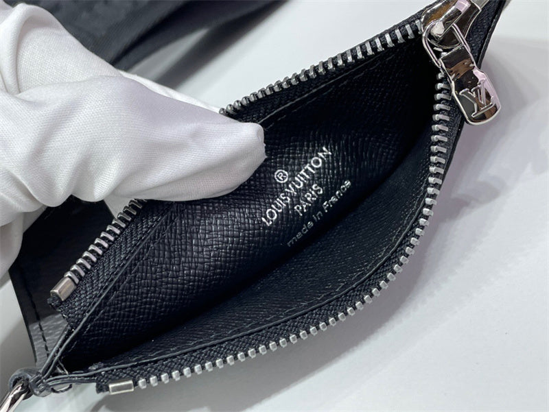  Structured carryall bag carried on shoulder