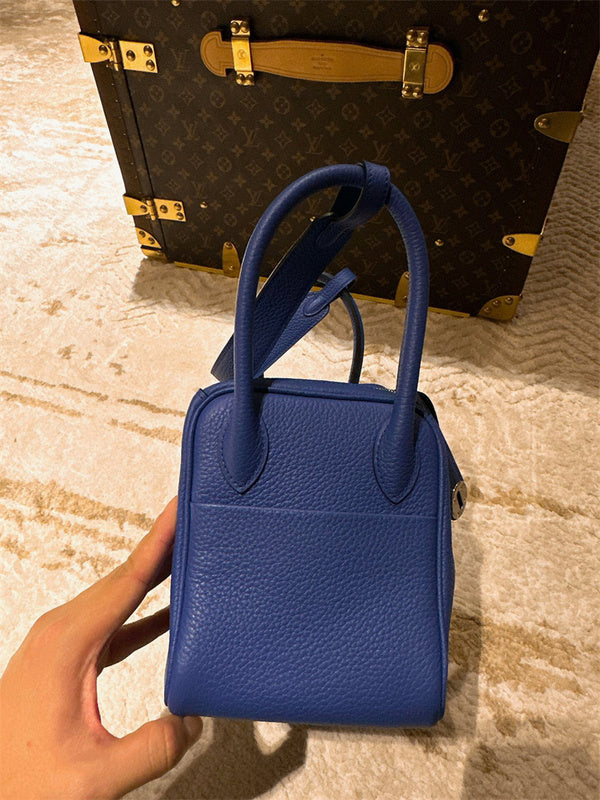Everyday-Ready handbag styled for everyday wear