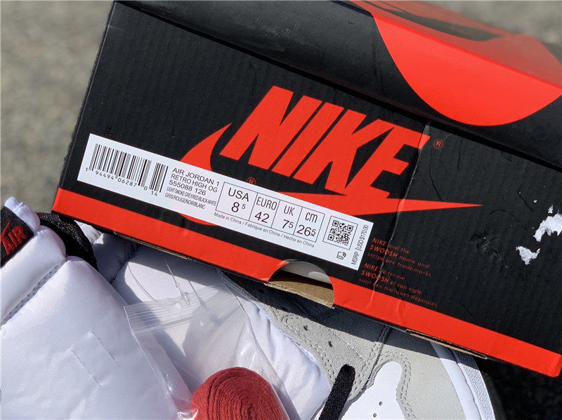 Nike Men's & Women's Designer Street Sneakers — Style 026 hardware detail