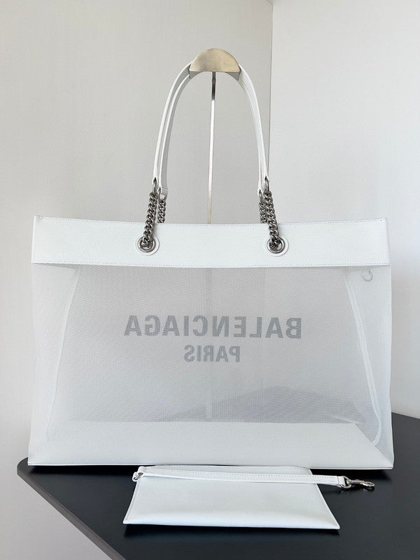 Zivas Charm Effortless Sophistication Fashion Handbag (Polished Everyday Piece) – Lifestyle Shot