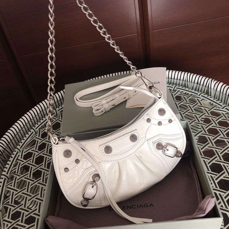 Front view of elevated chic women's handbag – women's luxury accessory