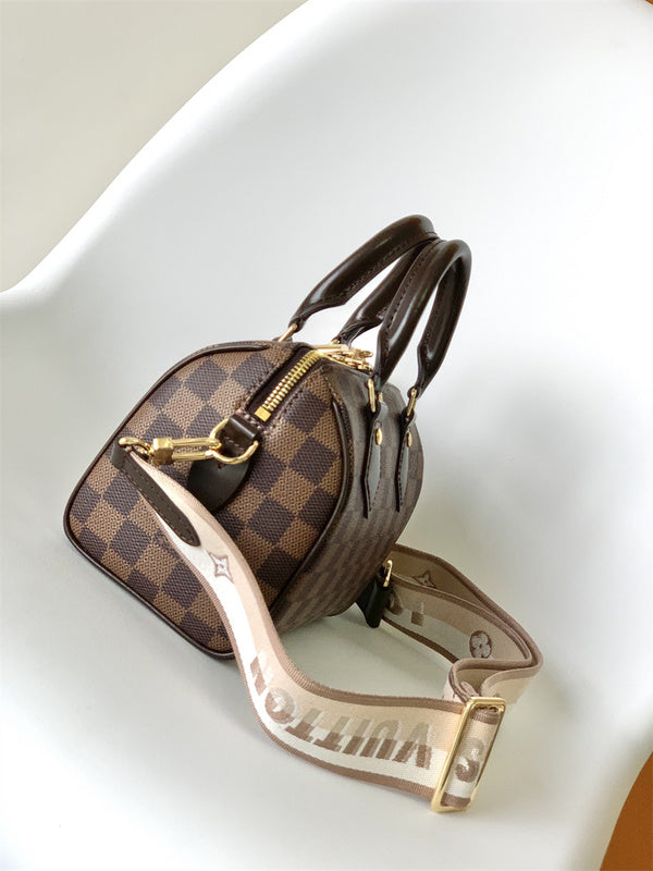  Modern shopper bag carried on shoulder 16