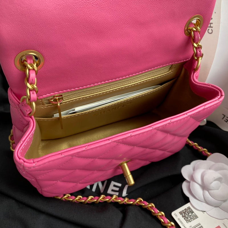 Zivas Charm Versatile Design Fashion Handbag (Refined Practical Design) – Angled View