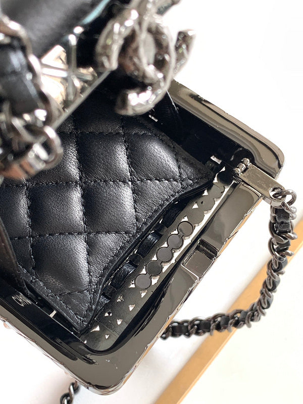  women's handbag, versatile design, view 8