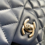 Zivas Charm Versatile Design Designer Handbag (Contemporary Shape Language) – Close-Up Detail