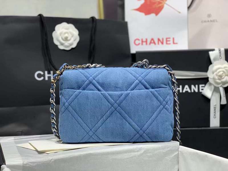 Zivas Charm Understated Luxury Luxury Handbag (Signature Shape & Finish) – Interior View
