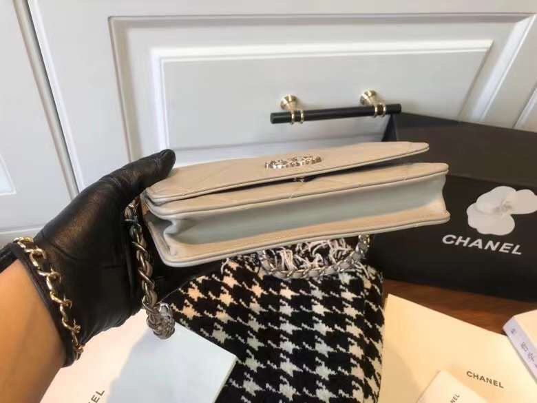  women's handbag, mid design, view 3