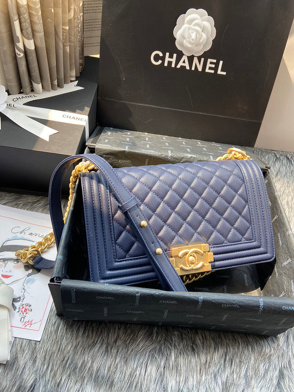  handbag, mid everyday style, image 3