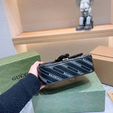 Ziva's Charm handbag – product shot (one versatile size)