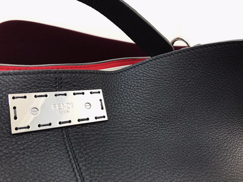 Ziva's Charm handbag – detail view (36cm*9cm*39cm)
