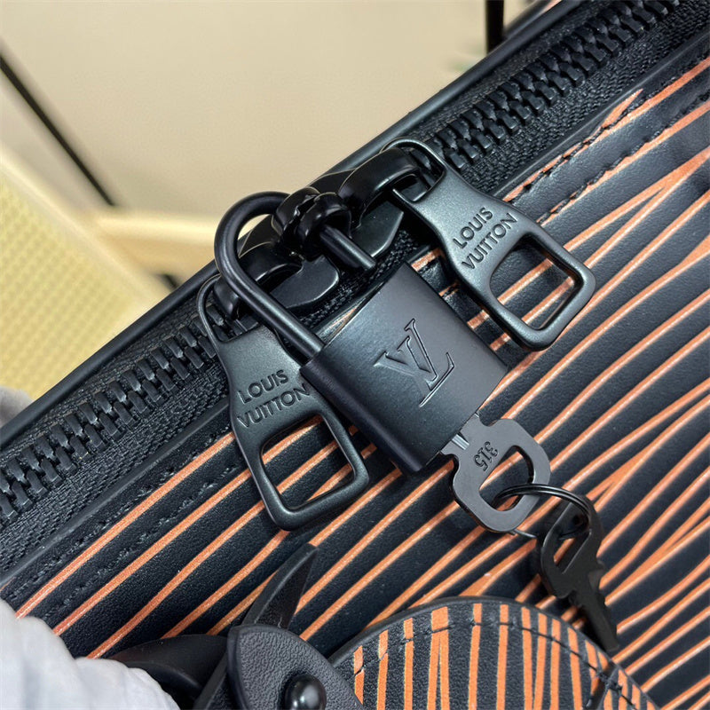  effortless shopper bag detail view showing craftsmanship 20