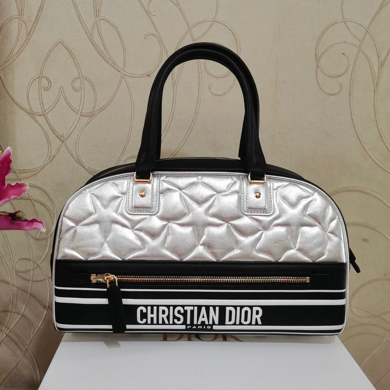 Interior view of polished structured women's handbag – women's everyday handbag