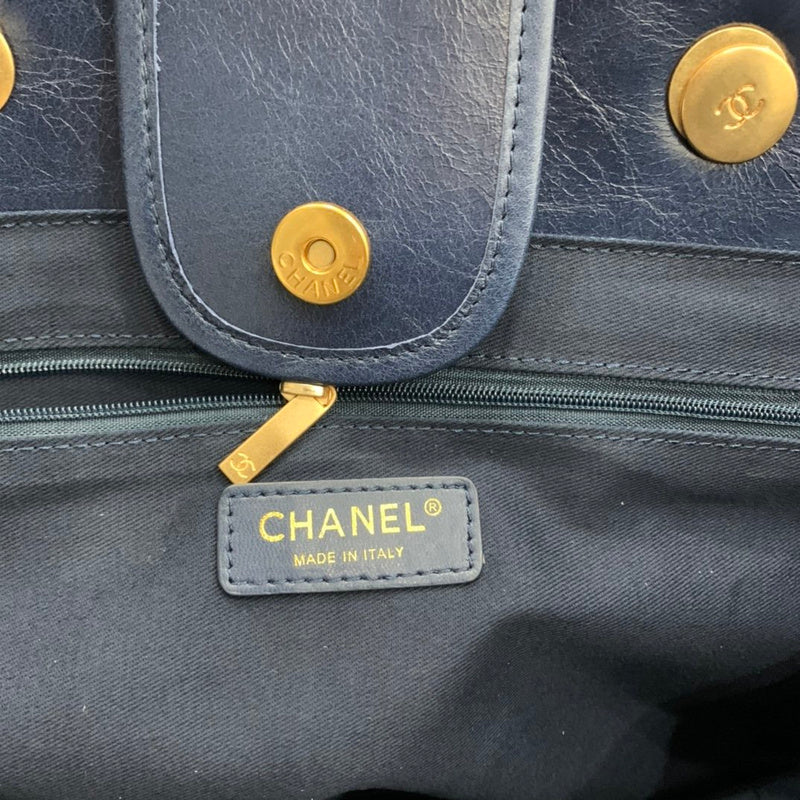  spacious purse view 7