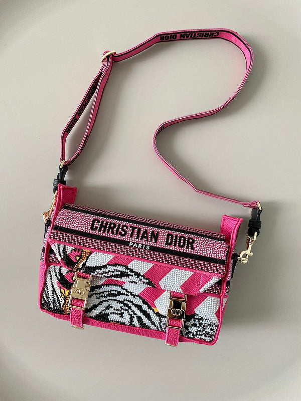 Close-up detail of signature statement women's handbag – women's statement bag