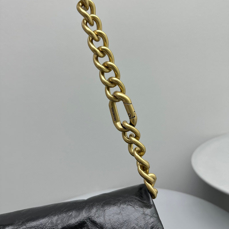 Zivas Charm Streamlined Design Statement Handbag (Premium Everyday Carry) – Interior View