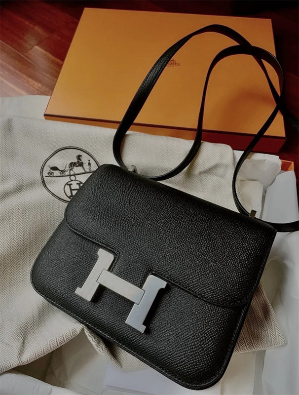  Statement top-handle bag carried on shoulder