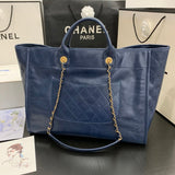  spacious purse view 6