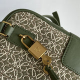  satchel close-up of hardware and finish