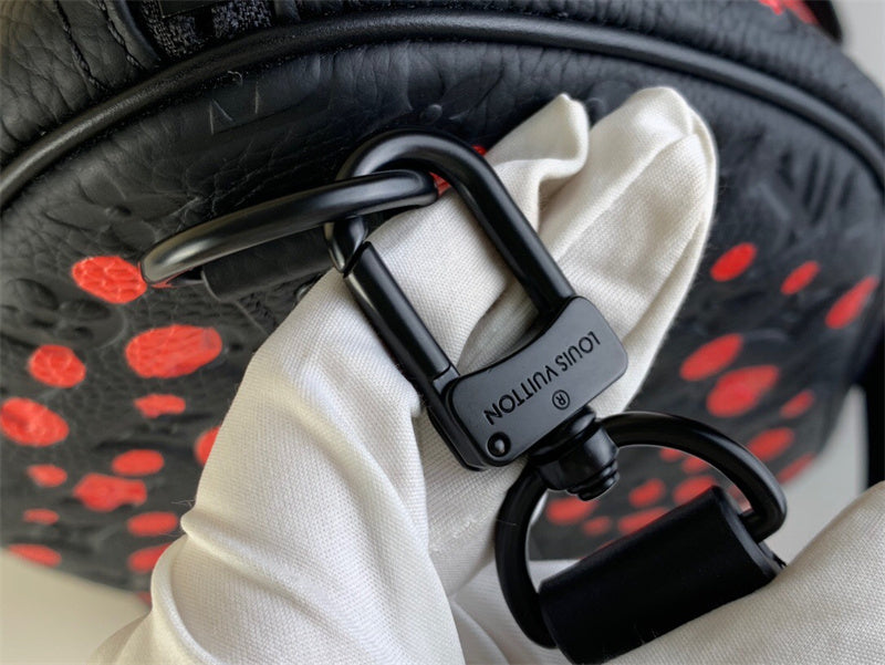  handbag interior and compartment view