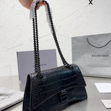 Ziva's Charm handbag – detail view (one versatile size)