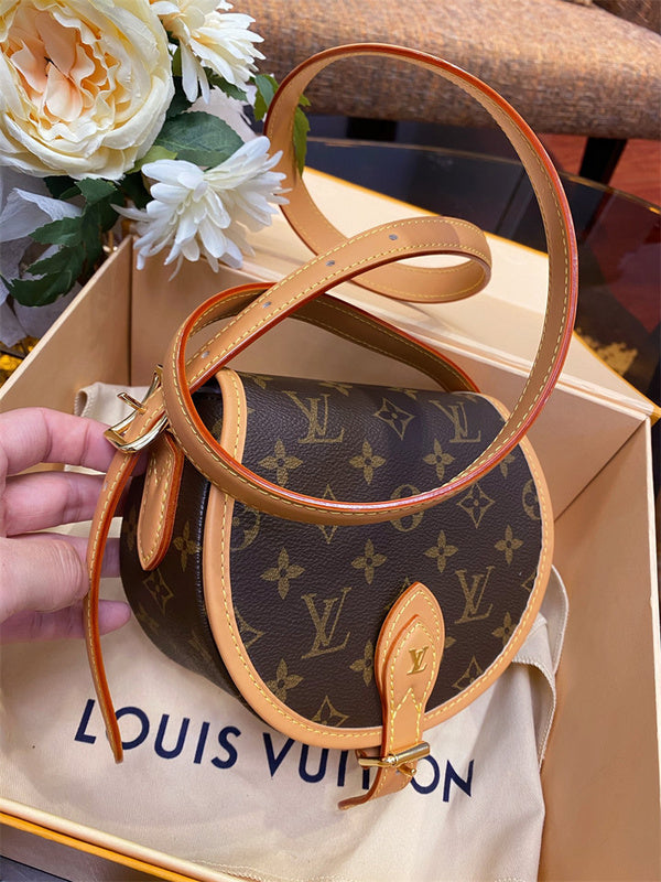  satchel interior and compartment view
